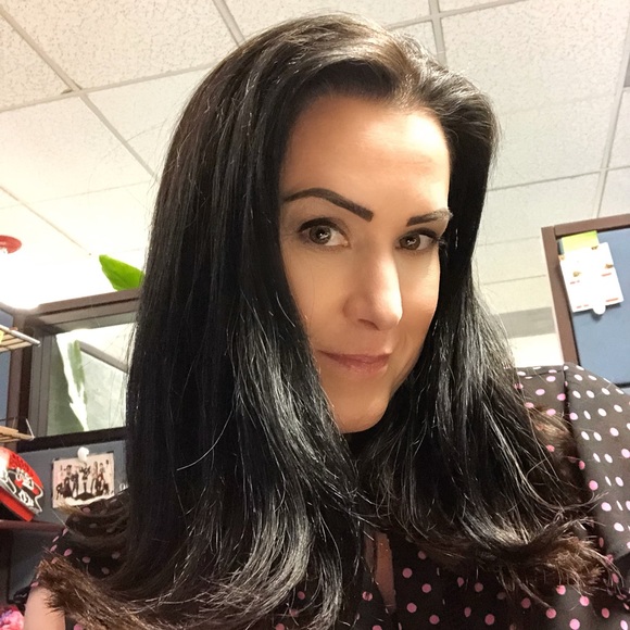 Meet your Posher, Lisa - Picture 7 of 8